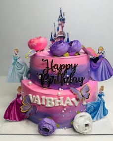 custom cakes